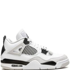 Air Jordan 4 Retro silhouette “Military Black “