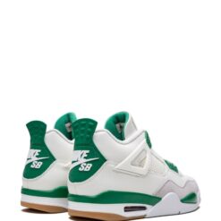 Air Jordan 4 SB "Pine Green" - Image 3